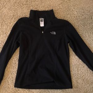 North Face Quarter Zip Pullover